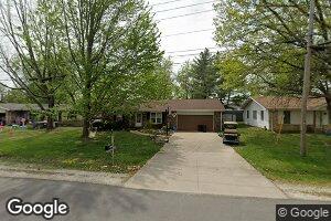 1022 E Lakeview Ave, Centralia, MO 65240