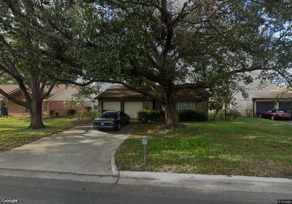 378 Windsor Square, Alvin, TX 77511 - photo 1