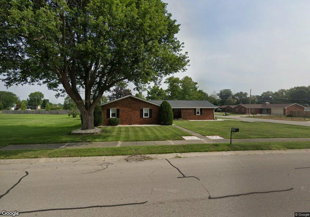 4920 Chapel Dr, Columbus, IN 47203 - photo 1