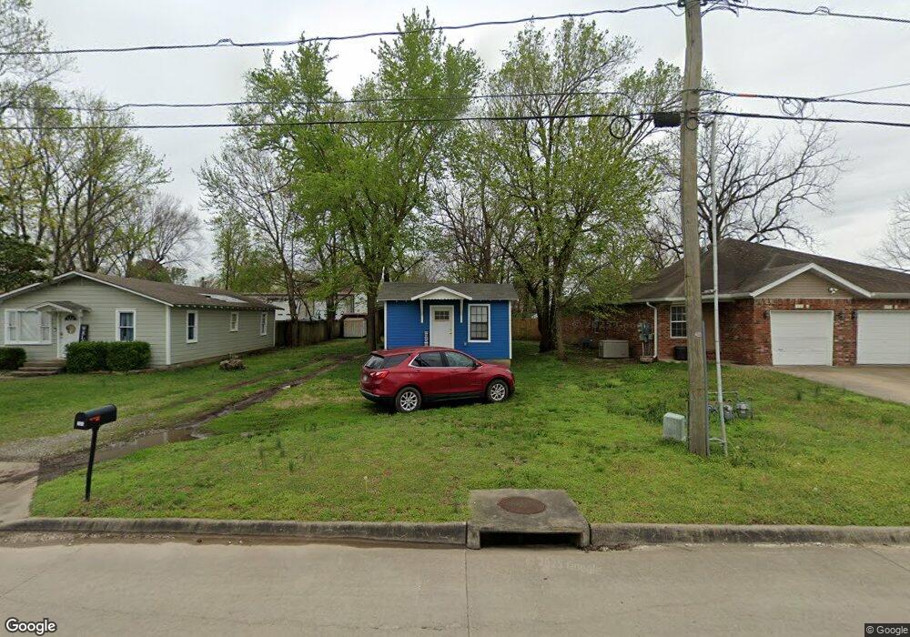 201 E Cleveland St, Prairie Grove, AR 72753 - photo 1