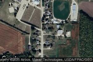117 S Hall St, Ossian, IA 52161