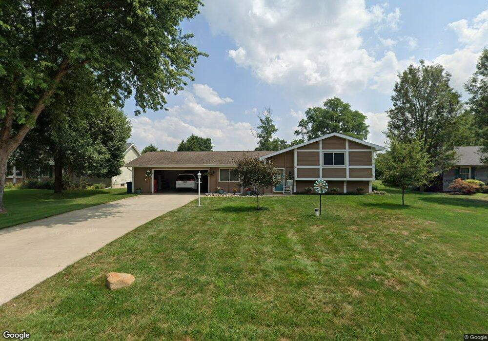 819 W Park Dr, Niles, MI 49120 - photo 1