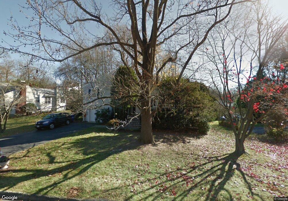 17 Styles Ln, Norwalk, CT 06850 - photo 1