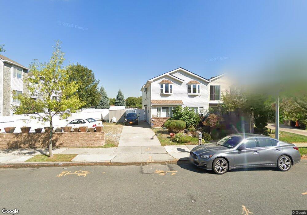 291 Ada Dr unit 2, Staten Island, NY 10314 - photo 1