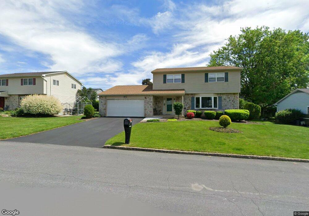 7470 Daisy Cir, Macungie, PA 18062 - photo 1