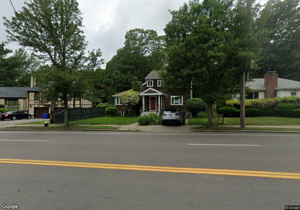 95 Grove St, Chestnut Hill, MA 02467 - photo 1