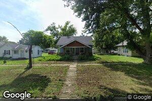 411 N 6th St, Wymore, NE 68466