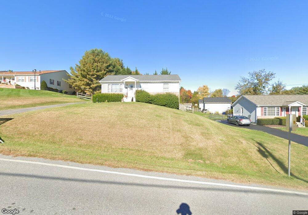 6702 Marvin Ave, Sykesville, MD 21784 - photo 1