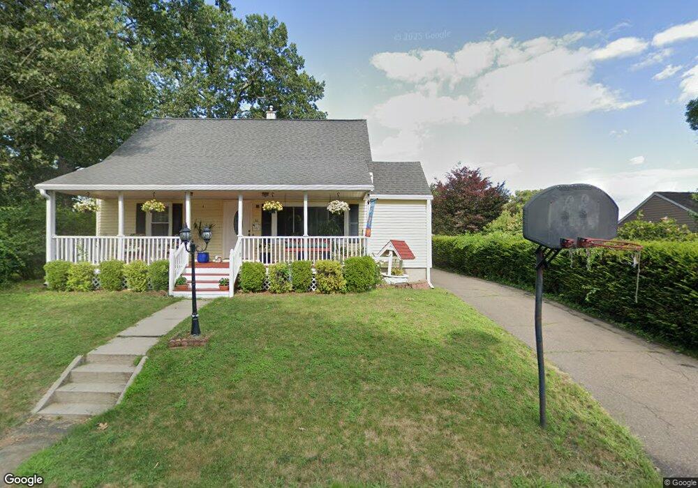 82 Frink St, Chicopee, MA 01020 - photo 1