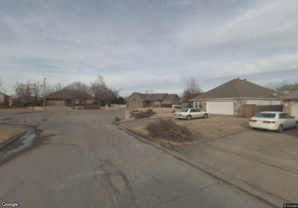 4201 S Walnut Place, Broken Arrow, OK 74011 - photo 1