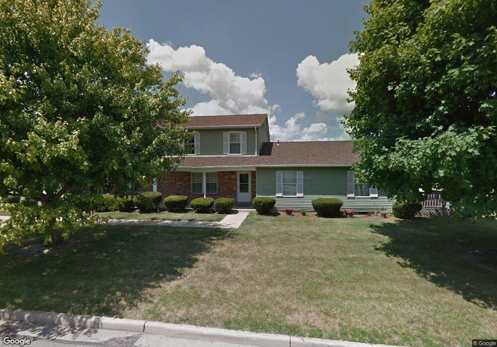 400 Heritage Cir unit H14, Bucyrus, OH 44820 - photo 1