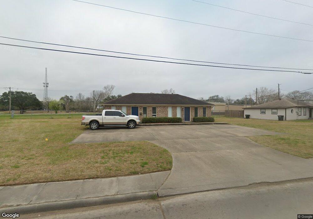 1017 W South St, Alvin, TX 77511 - photo 1