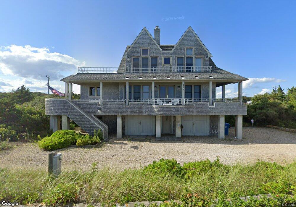 617 Surf Dr, Falmouth, MA 02540 - photo 1