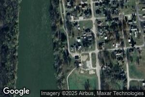 27 E Plum St, Montezuma, IN 47862