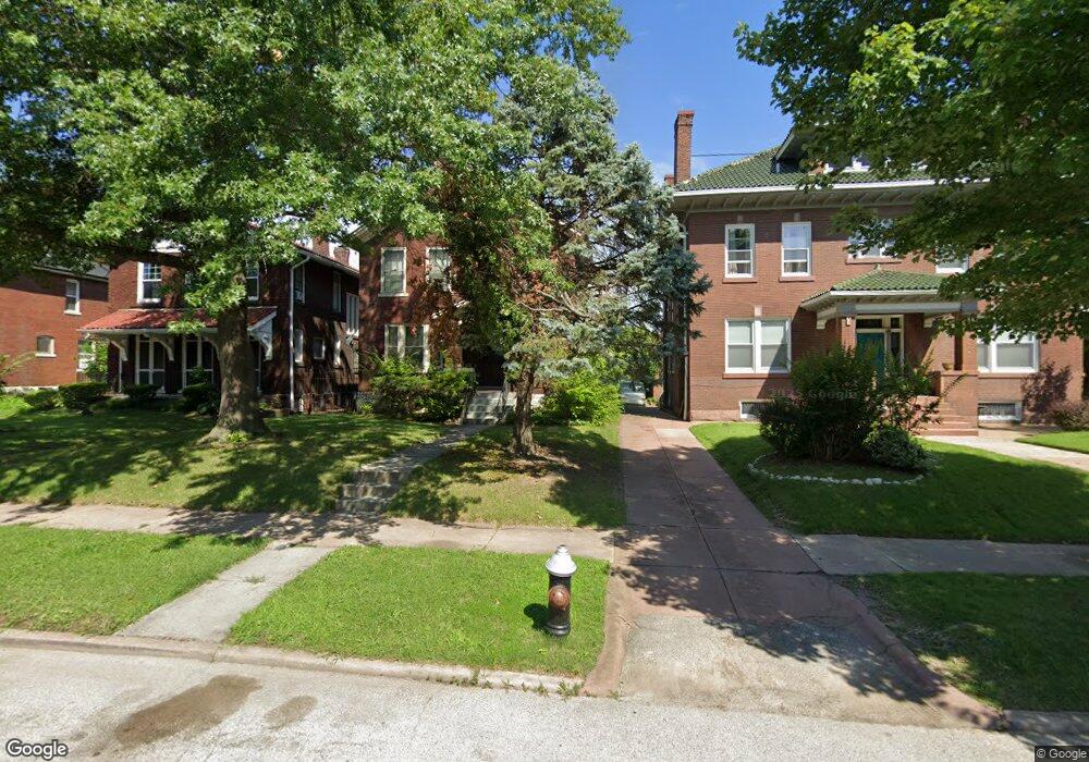 4541 Holly Ave, Saint Louis, MO 63115 - photo 1