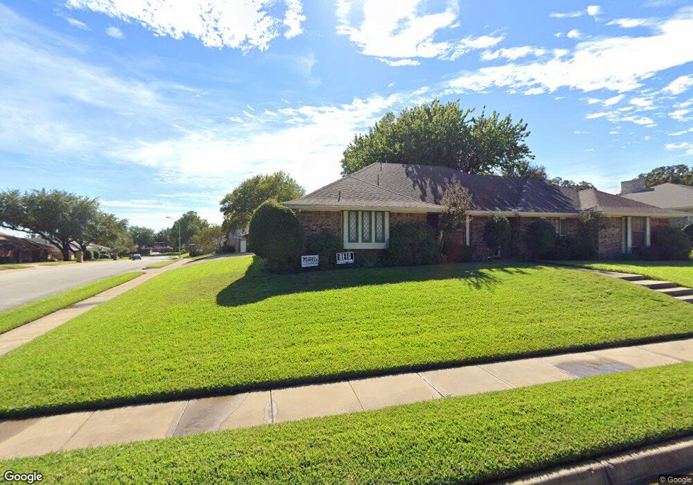 2125 Oakmeadow St, Bedford, TX 76021 - photo 1