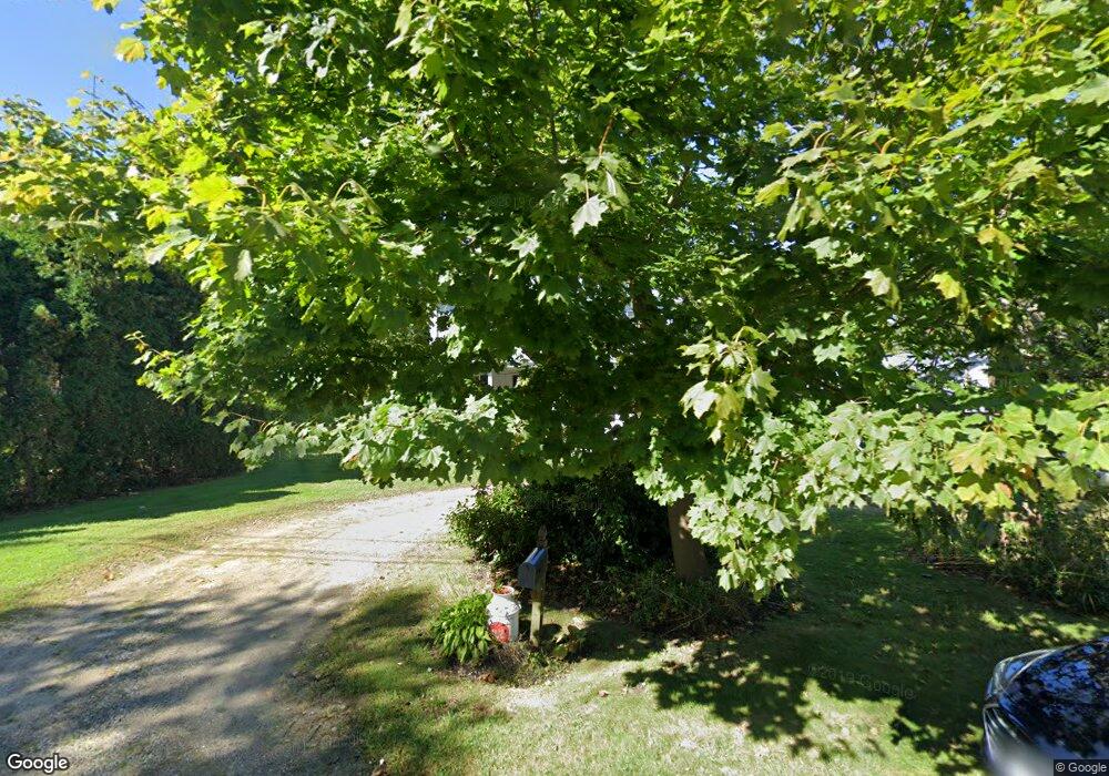 32 Clinton Ave, Jamestown, RI 02835 - photo 1