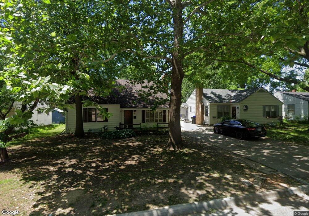 2019 SW Stone Ave, Topeka, KS 66604 - photo 1