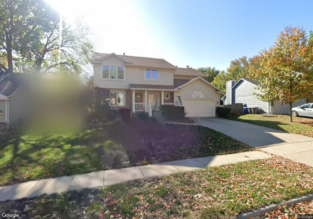 4920 Crestmoor Dr, Des Moines, IA 50310 - photo 1