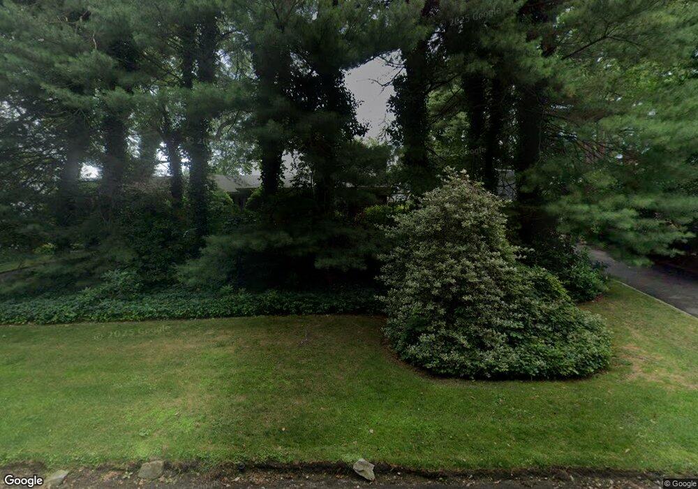 25 Dartmouth Rd, Manhasset, NY 11030 - photo 1