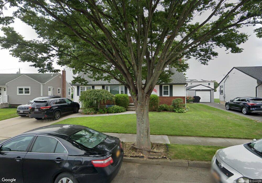 20 Devon Rd, Bethpage, NY 11714 - photo 1