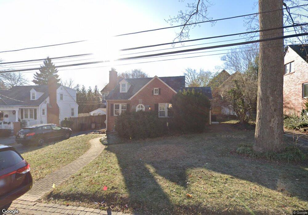 4608 S Chelsea Ln, Bethesda, MD 20814 - photo 1