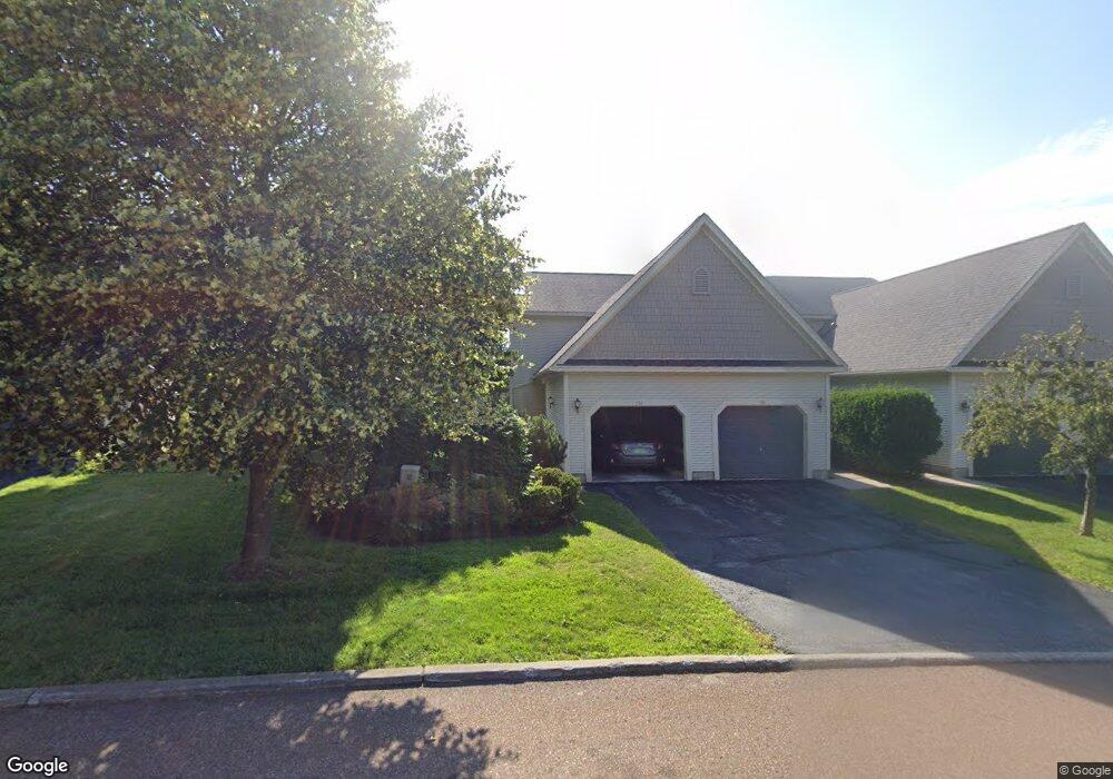 152 Juniper Dr, South Burlington, VT 05403 - photo 1