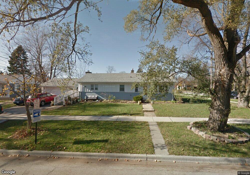 2004 Cedar St, Des Plaines, IL 60018 - photo 1