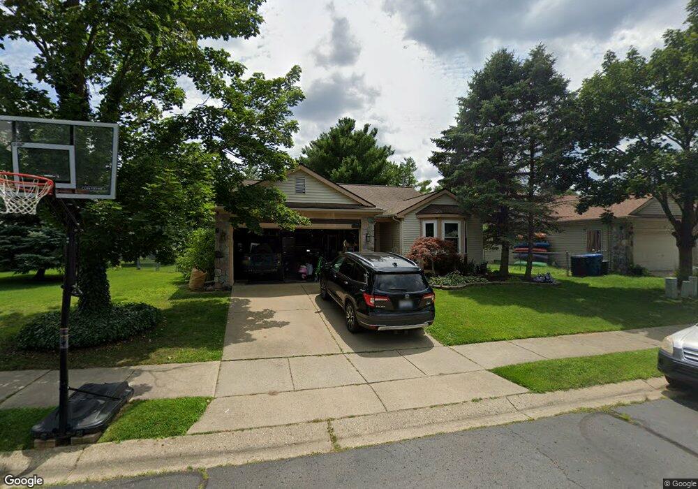 998 Princeton Dr unit 50, Waterford, MI 48327 - photo 1