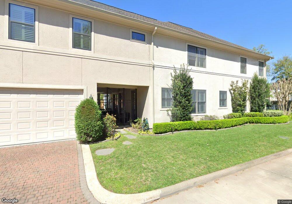 1319 Glenhilshire Dr, Houston, TX 77055 - photo 1