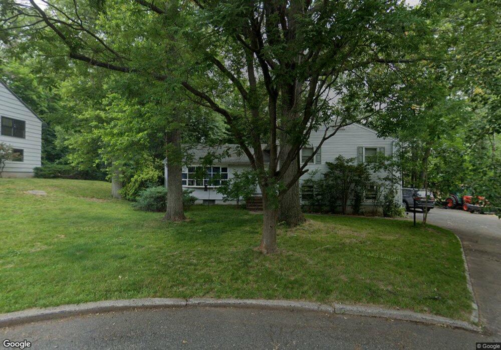 8 Linden Ct, West Orange, NJ 07052 - photo 1