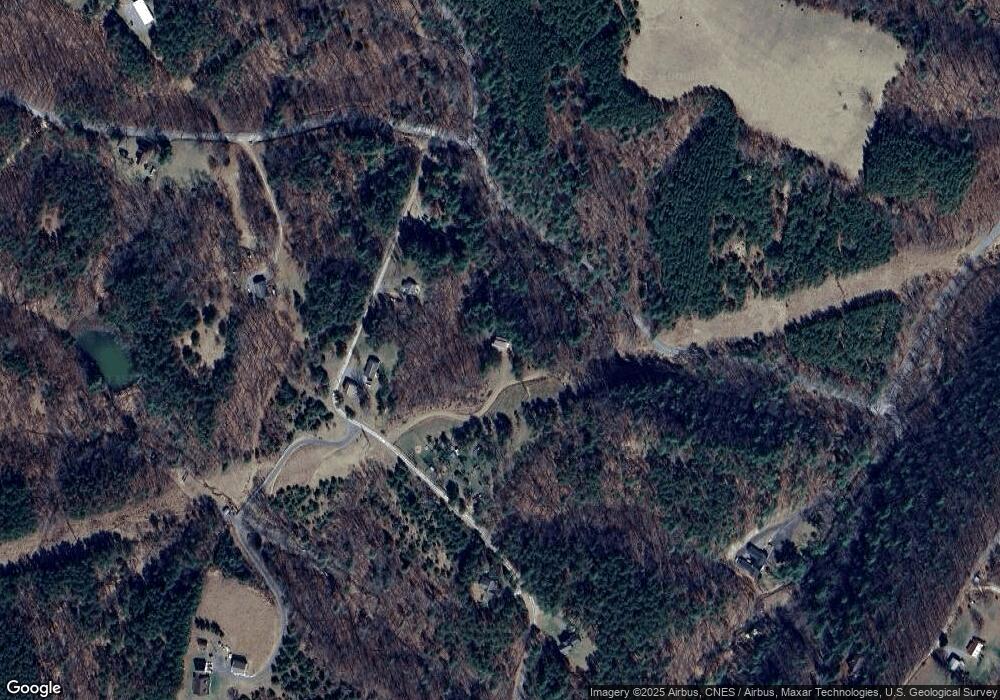 201 Tom Cobert Ln, Berkeley Springs, WV 25411 - photo 1