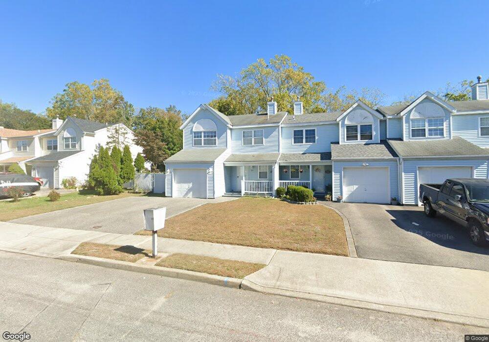 15 Beech St, Central Islip, NY 11722 - photo 1