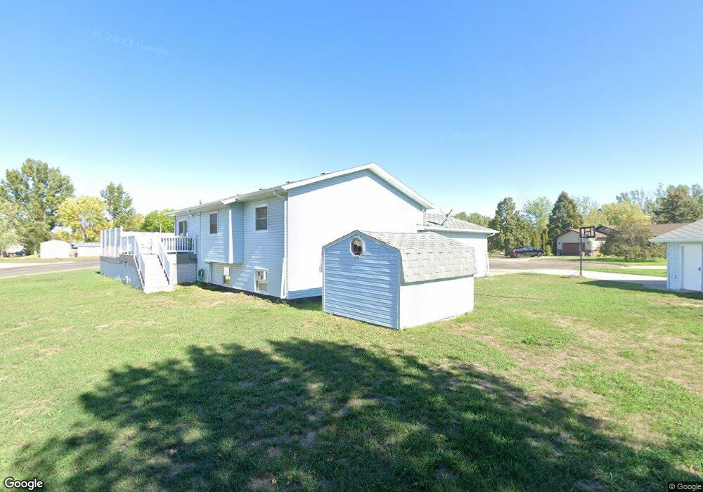 804 19th St NE, Jamestown, ND 58401 - photo 1