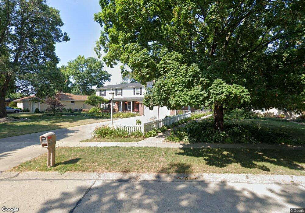 1215 Foothill Dr, Champaign, IL 61821 - photo 1