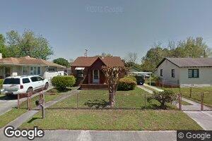 918 Carver St, Savannah, GA 31415