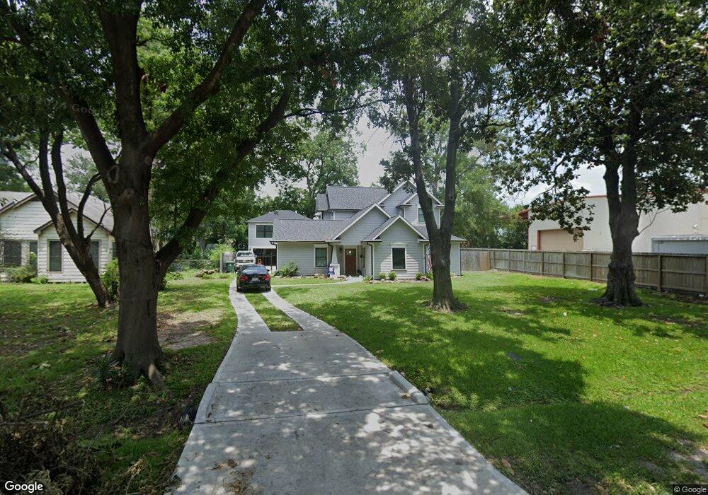 216 W 30th St, Houston, TX 77018 - photo 1