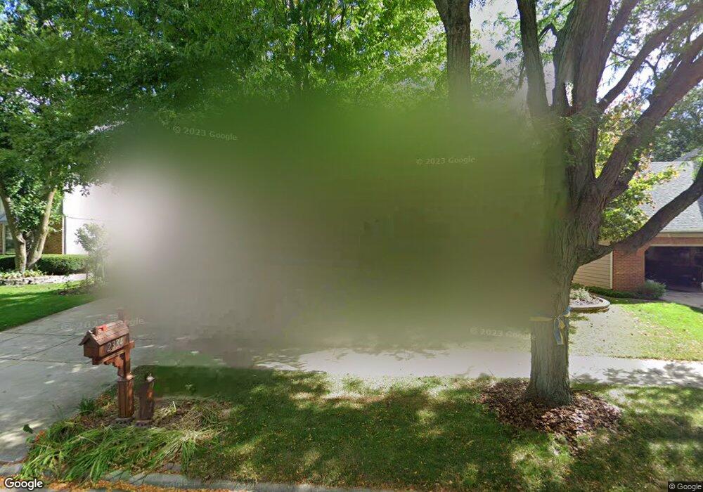 2334 Keim Rd, Naperville, IL 60565 - photo 1