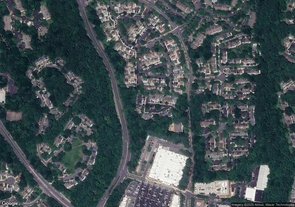 10320 Faire Commons Ct, Burke, VA 22015 - photo 1