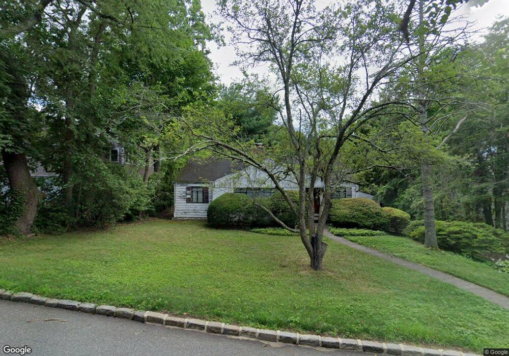 30 Orchard Farm Rd, Port Washington, NY 11050 - photo 1