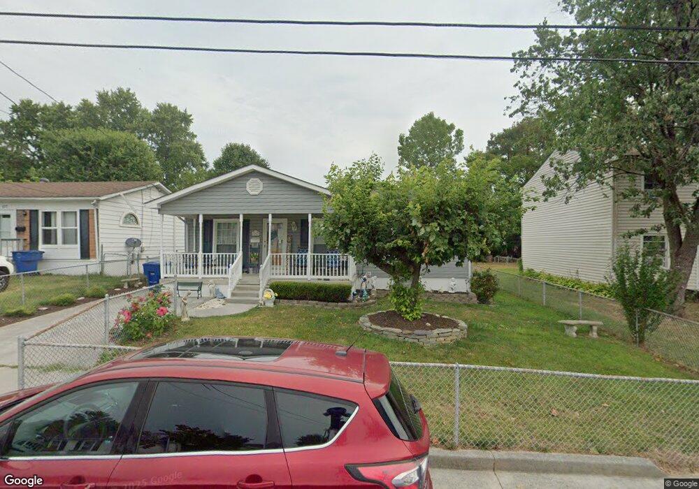 733 W 13th St, Front Royal, VA 22630 - photo 1