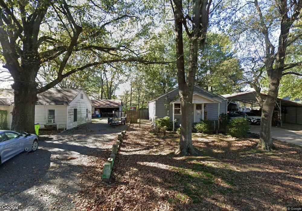 1017 N Maple St, Stuttgart, AR 72160 - photo 1