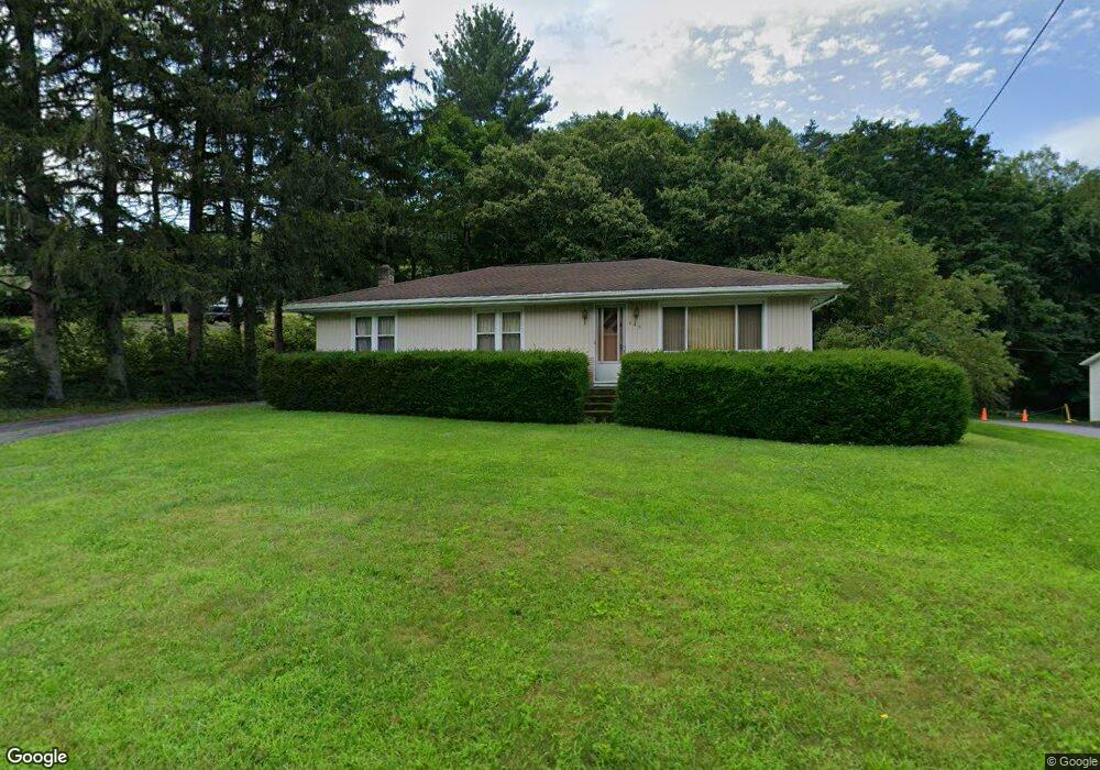 540 E Lawton St, Saint Clair, PA 17970 - photo 1