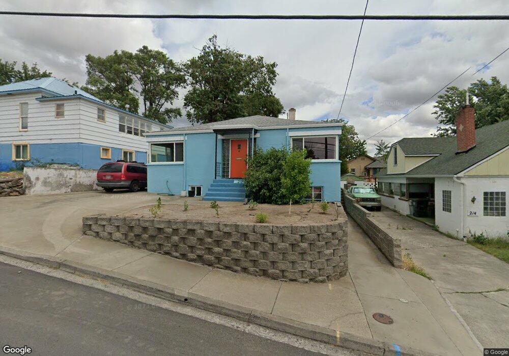 218 NW 12th St, Pendleton, OR 97801 - photo 1