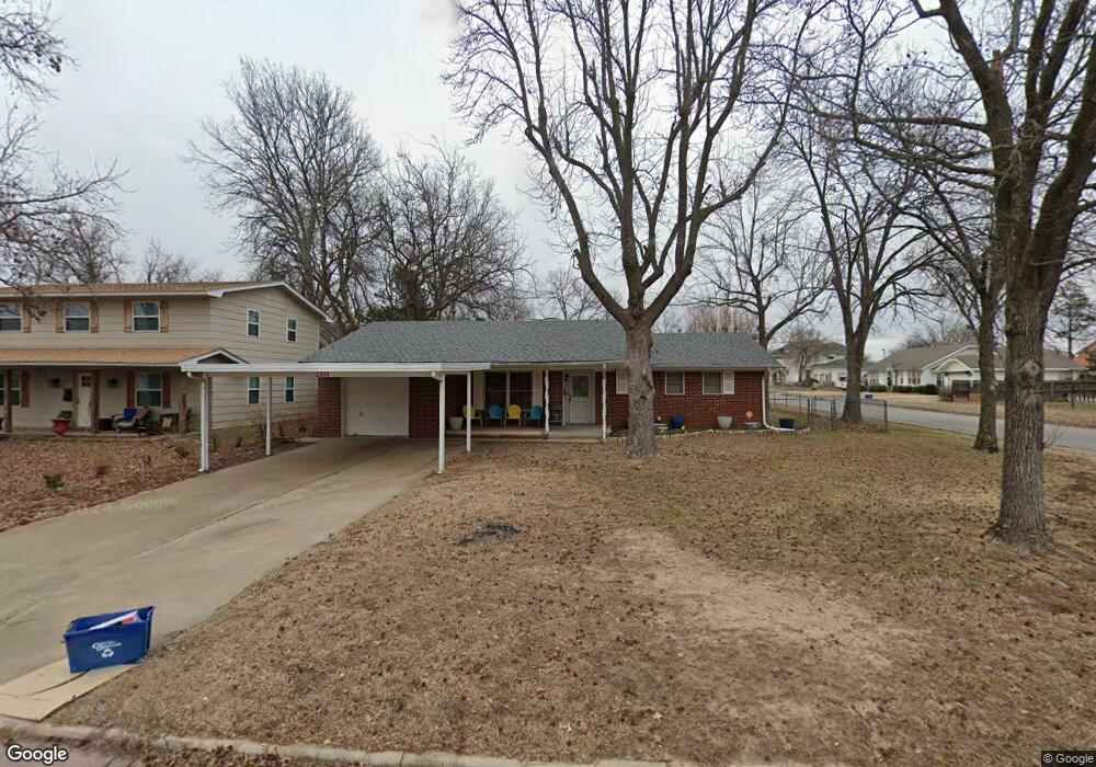 2101 N Beard Ave, Shawnee, OK 74804 - photo 1