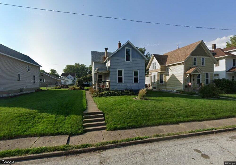 1339 W 15th St, Davenport, IA 52804 - photo 1