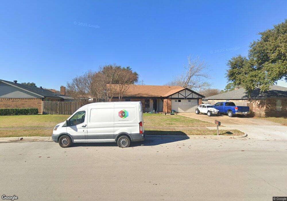 5805 Newman Dr, North Richland Hills, TX 76180 - photo 1