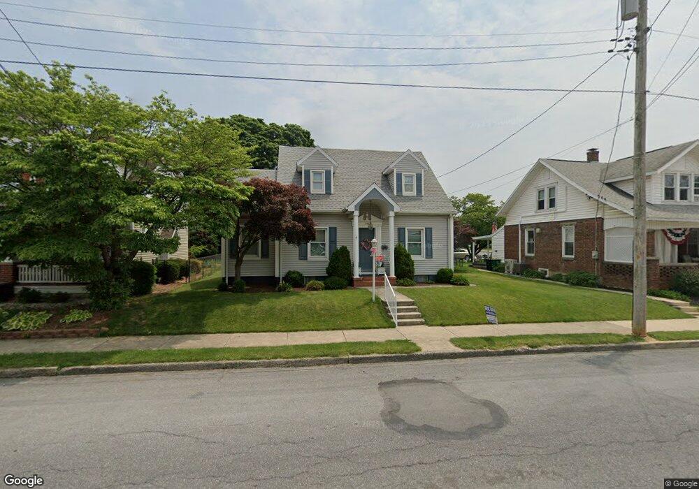 492 S 4th St, Chambersburg, PA 17201 - photo 1