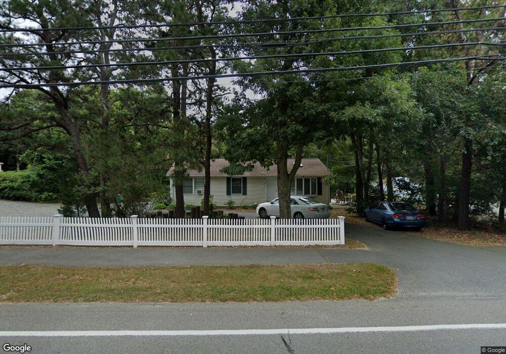 211 Sandwich Rd, Teaticket, MA 02536 - photo 1