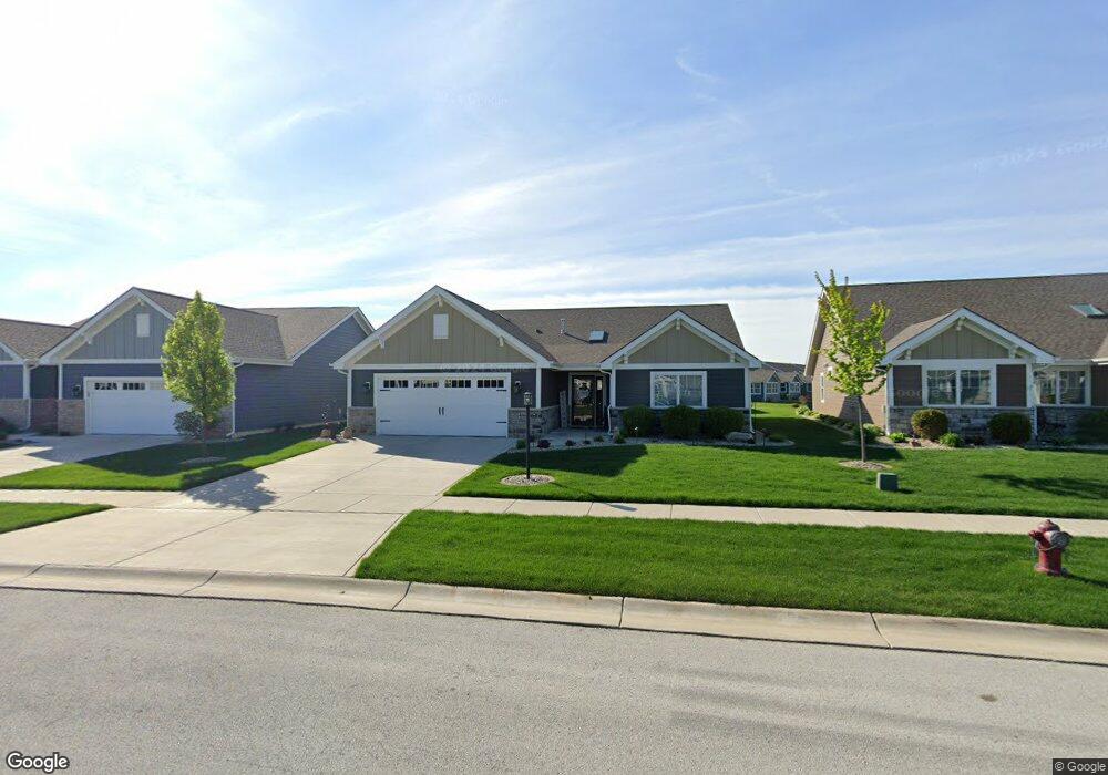 10671 Juniper Ln, Saint John, IN 46373 - photo 1